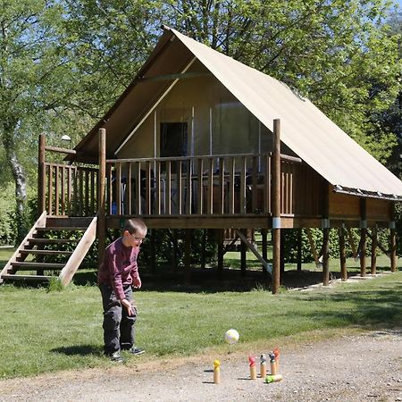 Camping Le Nid Du Parc Villars-les-Dombes Exterior photo