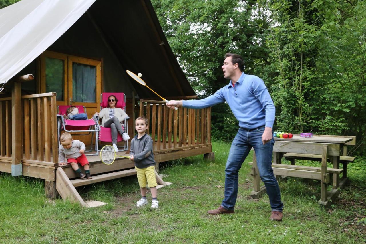 Camping Le Nid Du Parc Villars-les-Dombes Exterior photo